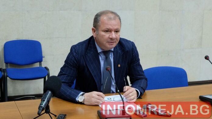 Председателят на ОбС-Благоевград, е атакуван чрез КПКОНПИ от "Бившия"