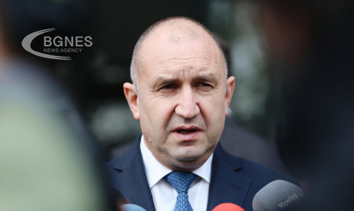 Румен Радев: Асоциациите на Петков са далече от реалността