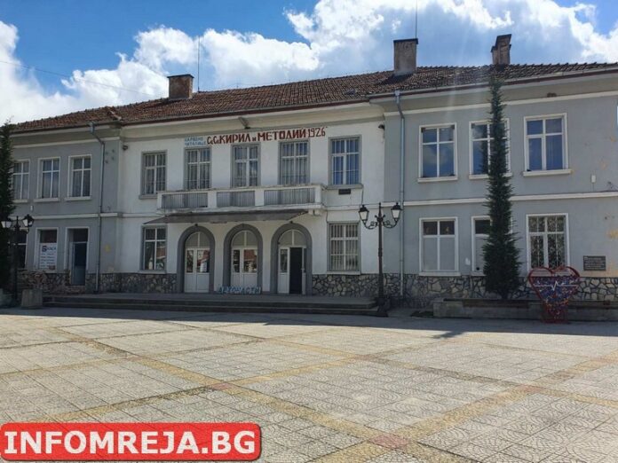 Читалището в Сатовча се подготвя за празника на селото