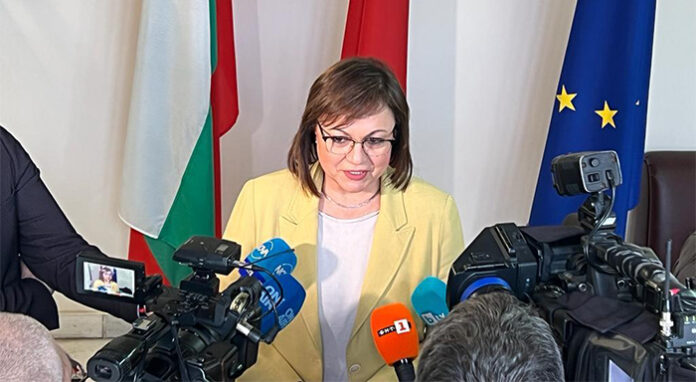 Нинова: Г-н Радев, обяснете метаморфозата си от вдигнат юмрук срещу Борисов до пълния ви синхрон днес