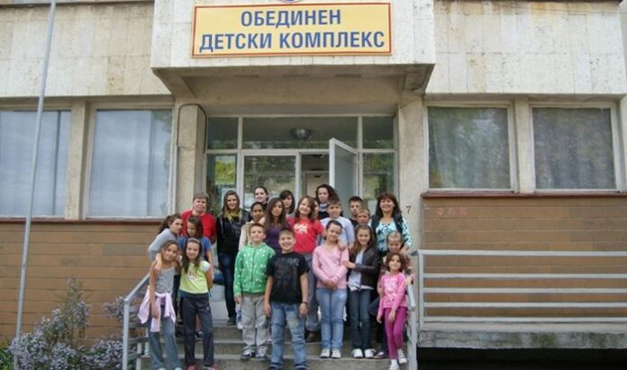 Организират конкурс за рисунка „Моят талант, вдъхновен от моя учител“ в Кюстендил
