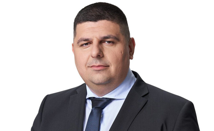 Ивайло Мирчев: Преклонена главица сабя я сече по-бързо