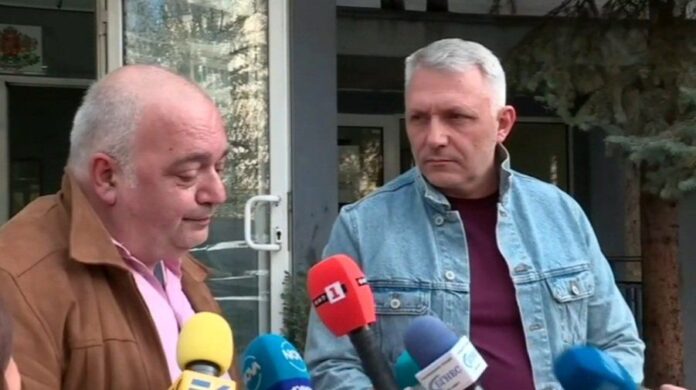 Освободиха Бабикян и Хаджигенов след червената боя по сградата на Руското посолство