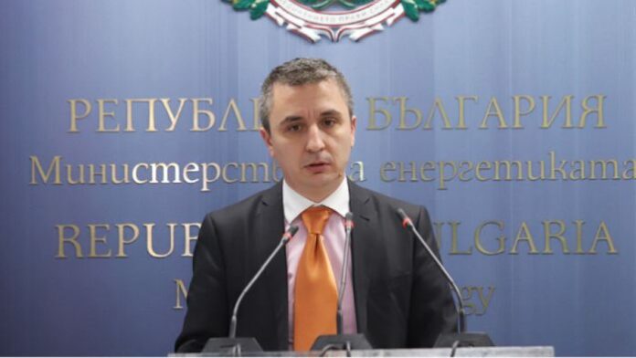 Енергийният министър: При заместващи доставки газът ще поскъпне най-малко с 40%