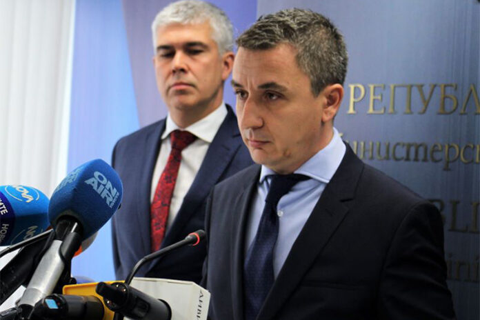 Николов: България няма да води преговори за доставка на природен газ под натиск