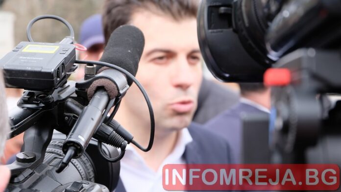 Делегация, начело с премиера, заминава за Киев