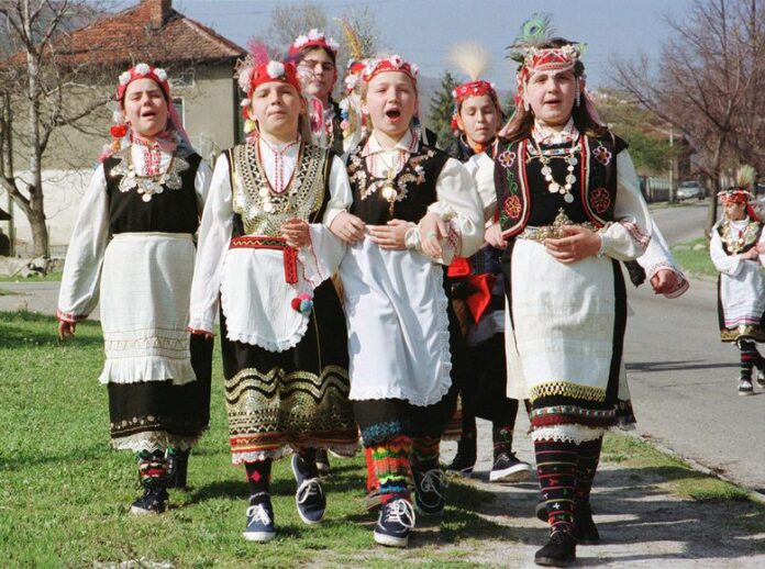 Лазаровден е