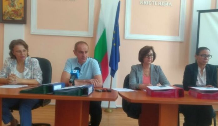 Поставят фотоволтаици на 24 общински сгради в Кюстендил