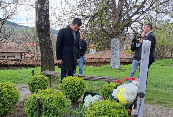 Петков от Копривщица: В думите на Каблешков няма страх от империята с огромна военна мощ