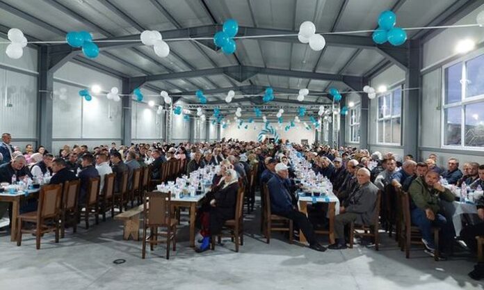Жителите на Дебрен се гордеят с многофункционална зала