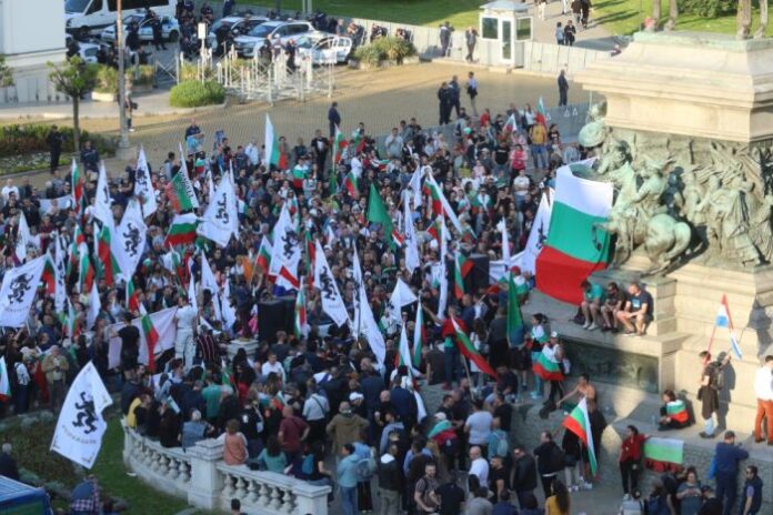 Напрежение на протеста на „Възраждане” в София
