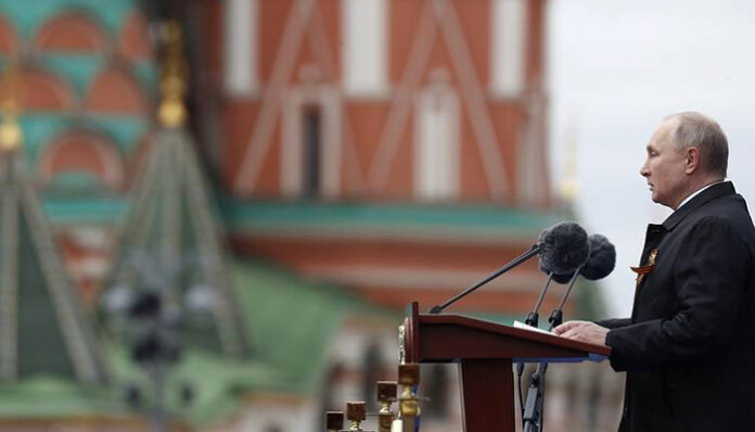 Путин на парада: Русия призовава Запада за честен диалог, но всичко е напразно