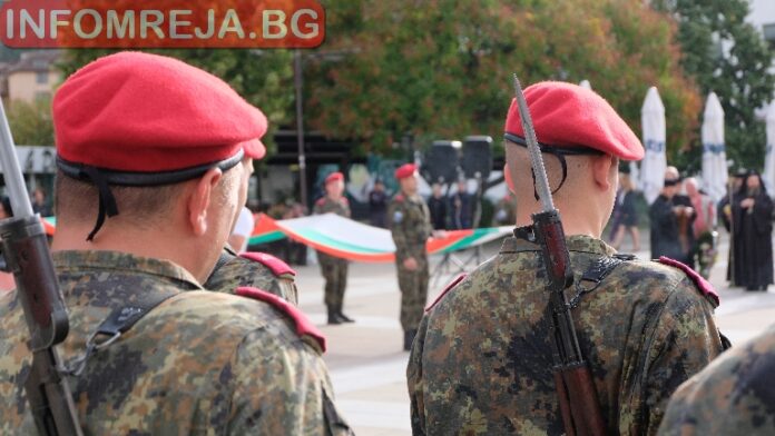 Армията ни се готви за празничното посрещане на 6 май