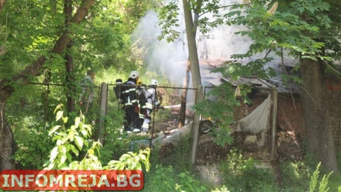 Барака горя в Благоевград, няма пострадали
