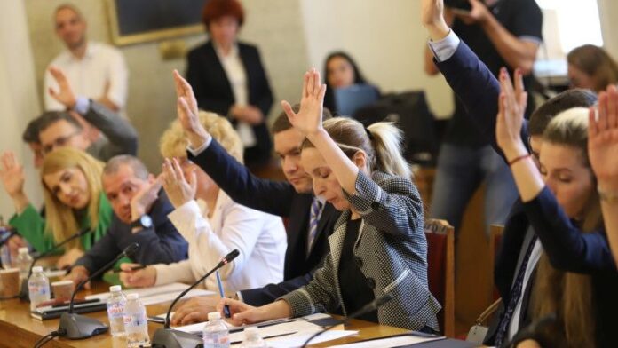 Провал на общата позиция на парламента за членството на РСМ в ЕС