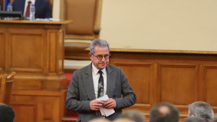 Цонев: Окей е да има избори, за да измете народът най-голямото недоразумение