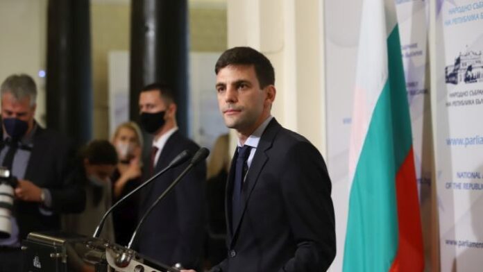 НС гласува искането за оставка на председателя Никола Минчев
