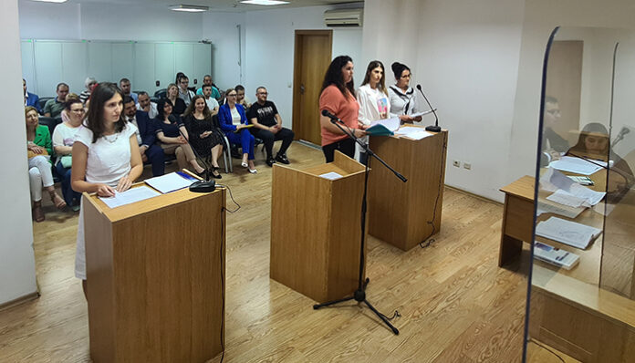 Студенти по право решиха съдебен административен спор в симулативен процес