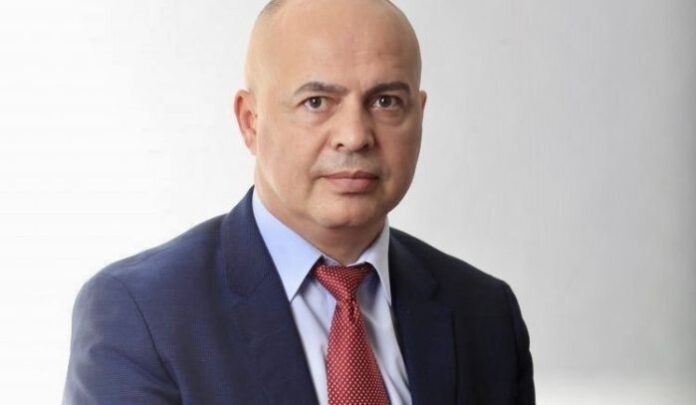Свиленски: Всички политически проекти, които Радев прави, са за сметка на БСП