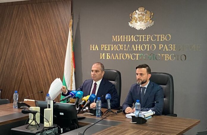 Караджов: Предложението ми беше цялата сума за пътни ремонти да се плати след контрола на НС