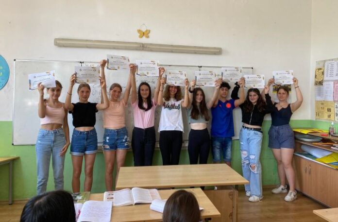 В СУ „Никола Вапцаров“ – Хаджидимово, завършиха работата по Etwinning проекти
