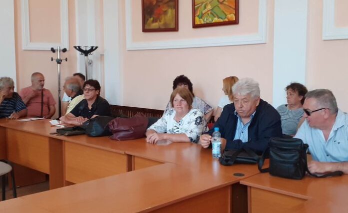 Пунктовете за изкупуване на череши в Кюстендил затвориха