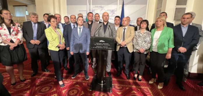 Свиленски: Новата коалиция ГЕРБ, ДПС, ИТН и „Възраждане“ си играе с държавата