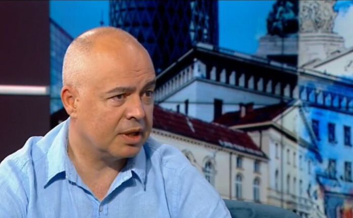 Свиленски: Ако падне правителството това означава, че Борисов се връща на власт