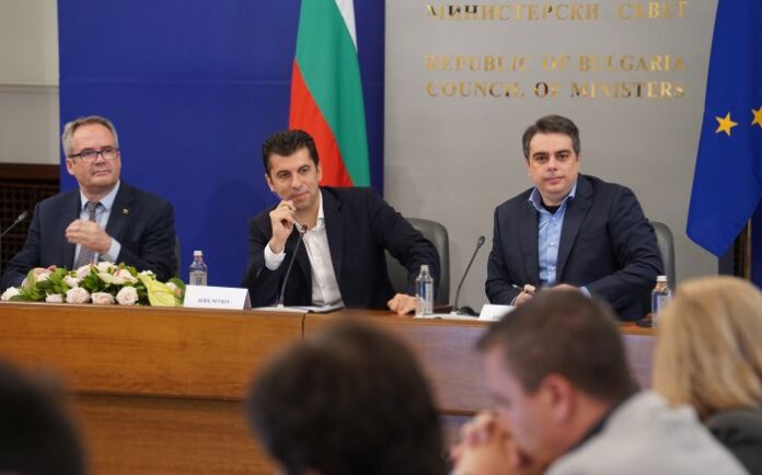 Петков очерта амбициозен сценарий за значителен растеж на българската икономика