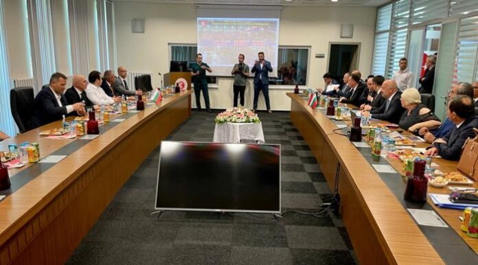 До седмица се нормализира преминаването на камиони през Капитан Андреево