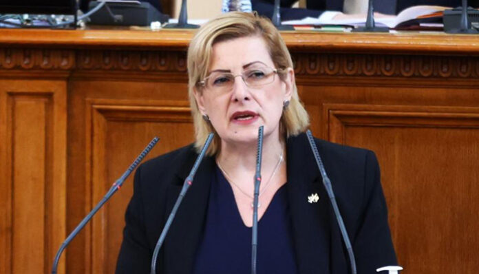 Елена Гунчева става независим депутат