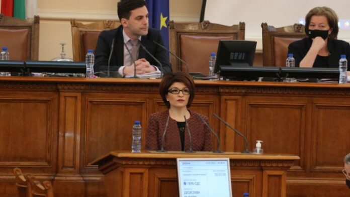 Атанасова изненадана, че Елена Гунчева напуска Възраждане заради нея