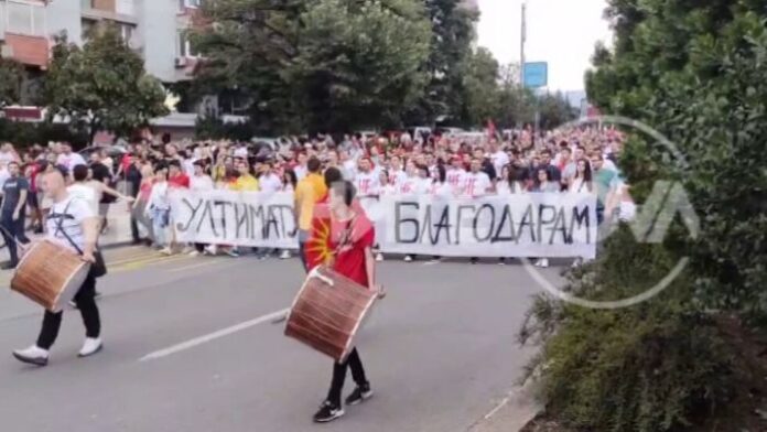 Противници на френското предложение отново излязоха на протест в Скопие