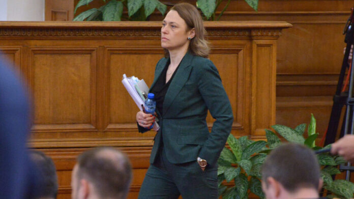 Митева: Ако се убедя, че съм на грешната страна, ща напусна ПГ на ИТН и парламента