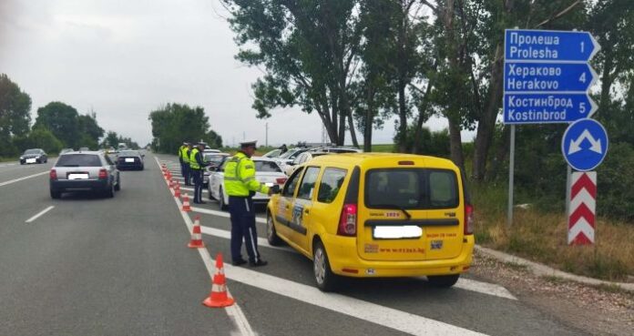 Засякоха лек автомобил да се движи по АМ "Европа" с 229 км/ч при разрешени 110