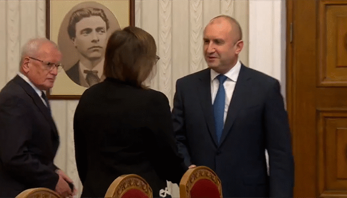 БСП пред Радев: Готови сме за диалог, но не и с ГЕРБ и ДПС. Премиерът трябва да е от ПП