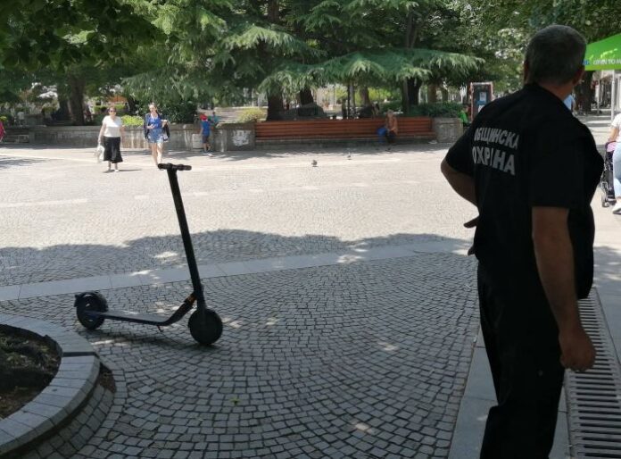 Полицията в Сливен глобява за нарушения с велосипеди и тротинетки