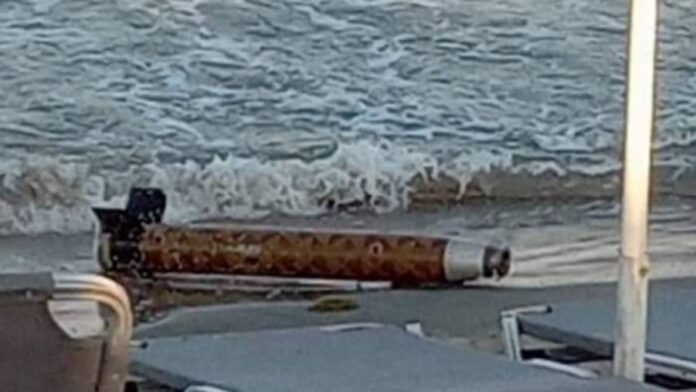 Военен боеприпас изплува на плажа между Поморие и Ахелой