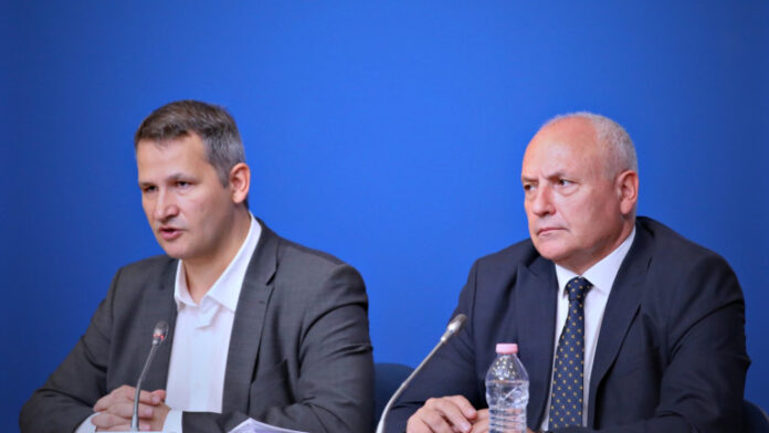 Фирмата на "Капитан Андреево" чакала да падне властта, все още не се изнася