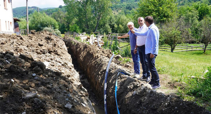 Кметът на Разлог инспектира ремонтите в Горно Драглище