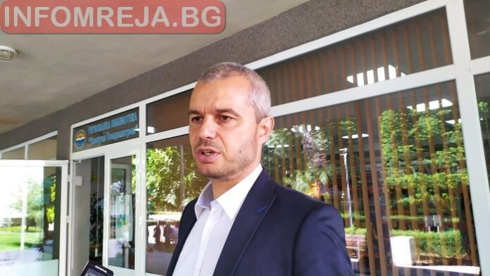 Възраждане не гледа на Стефан Янев като на потенциален партньор