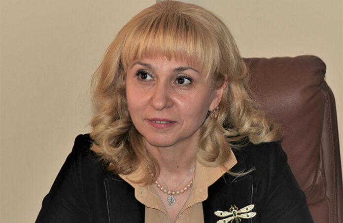 Омбудсманът внесе законодателна промяна срещу продажбата и употребата на „райски газ“ от деца