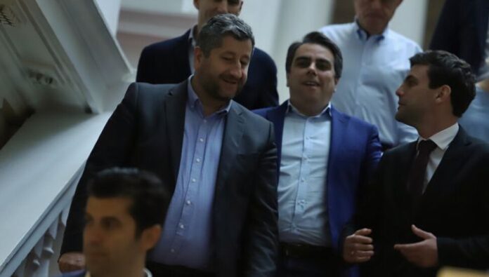 ПП и ДБ няма да се явят заедно на изборите