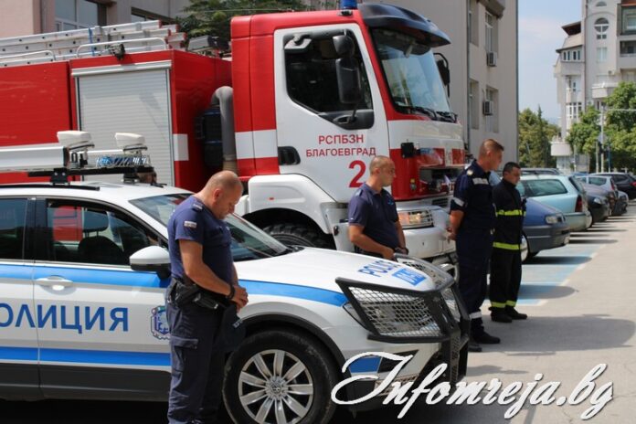В Благоевград: Вой на сирени в памет на загиналите полицаи
