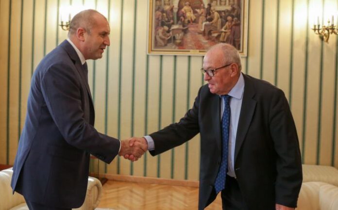 Радев: Върховенството на правото е в основата на просперитета на всяка страна