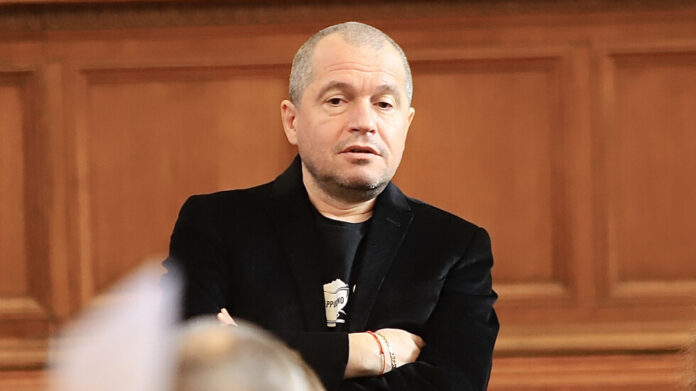 Йорданов за референдума: Ще зададем въпроса така, че да доведе до Велико Народно събрание