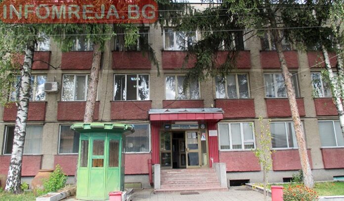 Гости на хотел в Огняново повредиха част от имуществото му