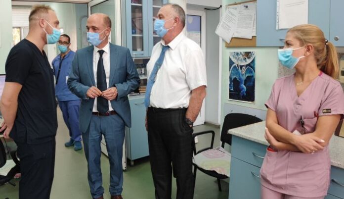 Министър Меджидиев: Проектът за модернизация на спешната помощ е бил неглижиран