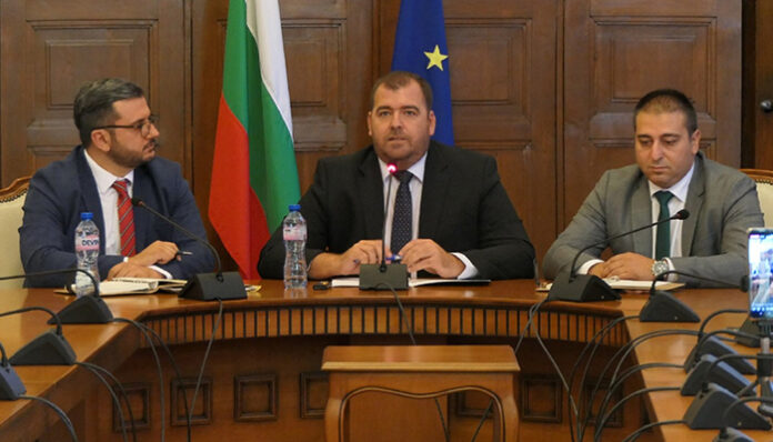 Студент ще стане част от кабинета, от началото на академичната година