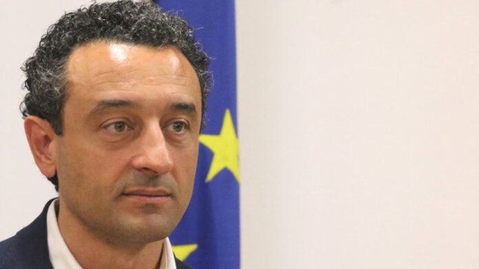 Даниел Лорер: Служебното правителство постави рекорд за възбуждане на гражданско недоволство
